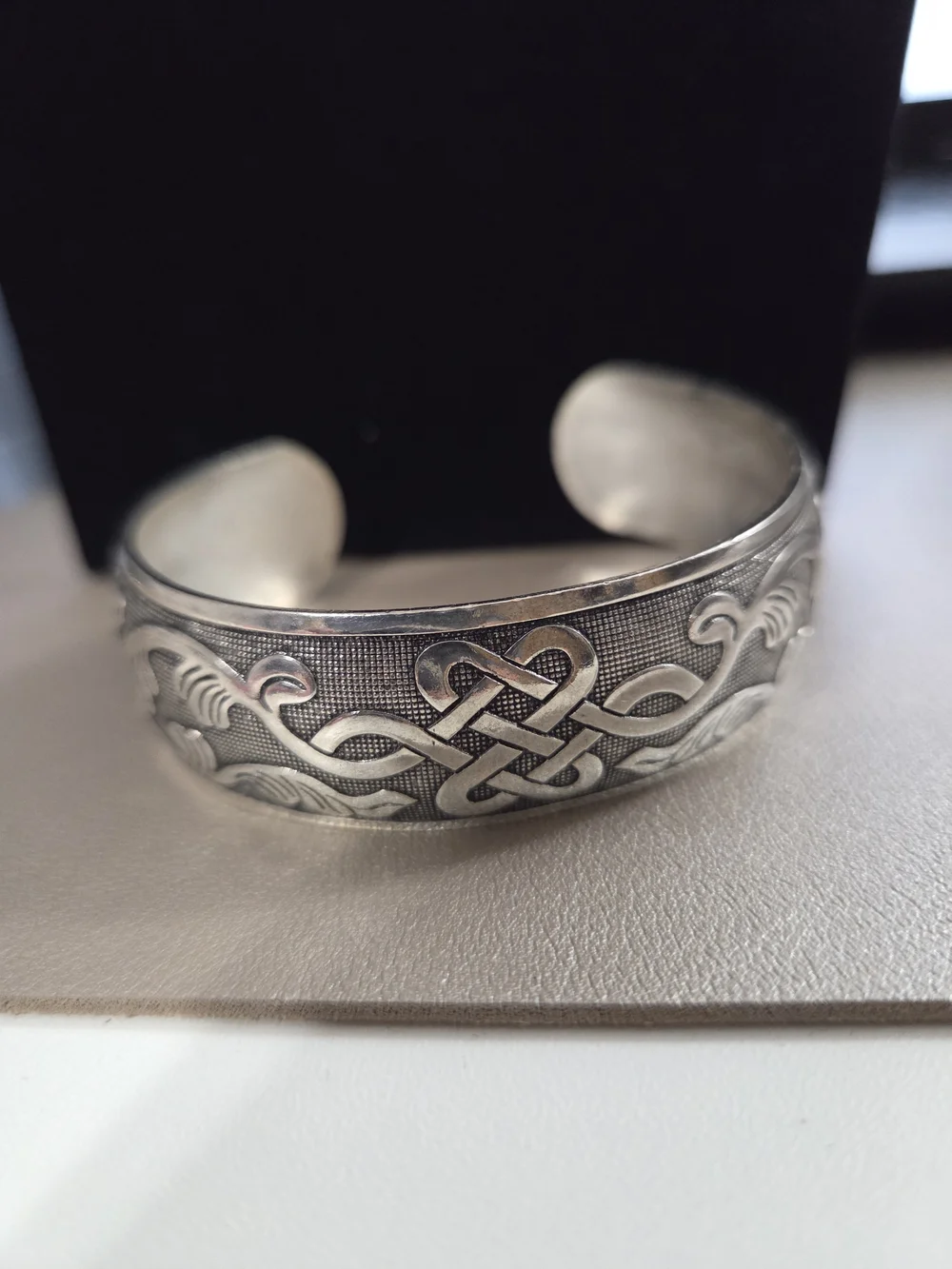Silver-tone Celtic Knot Engraved Men's Cuff Bracelet